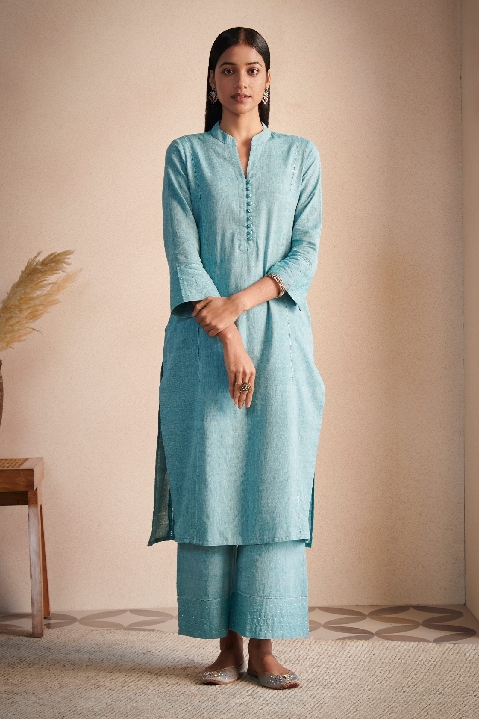 10_7_22.jpg Nasrine Feriha Handloom Kurta - Image 1