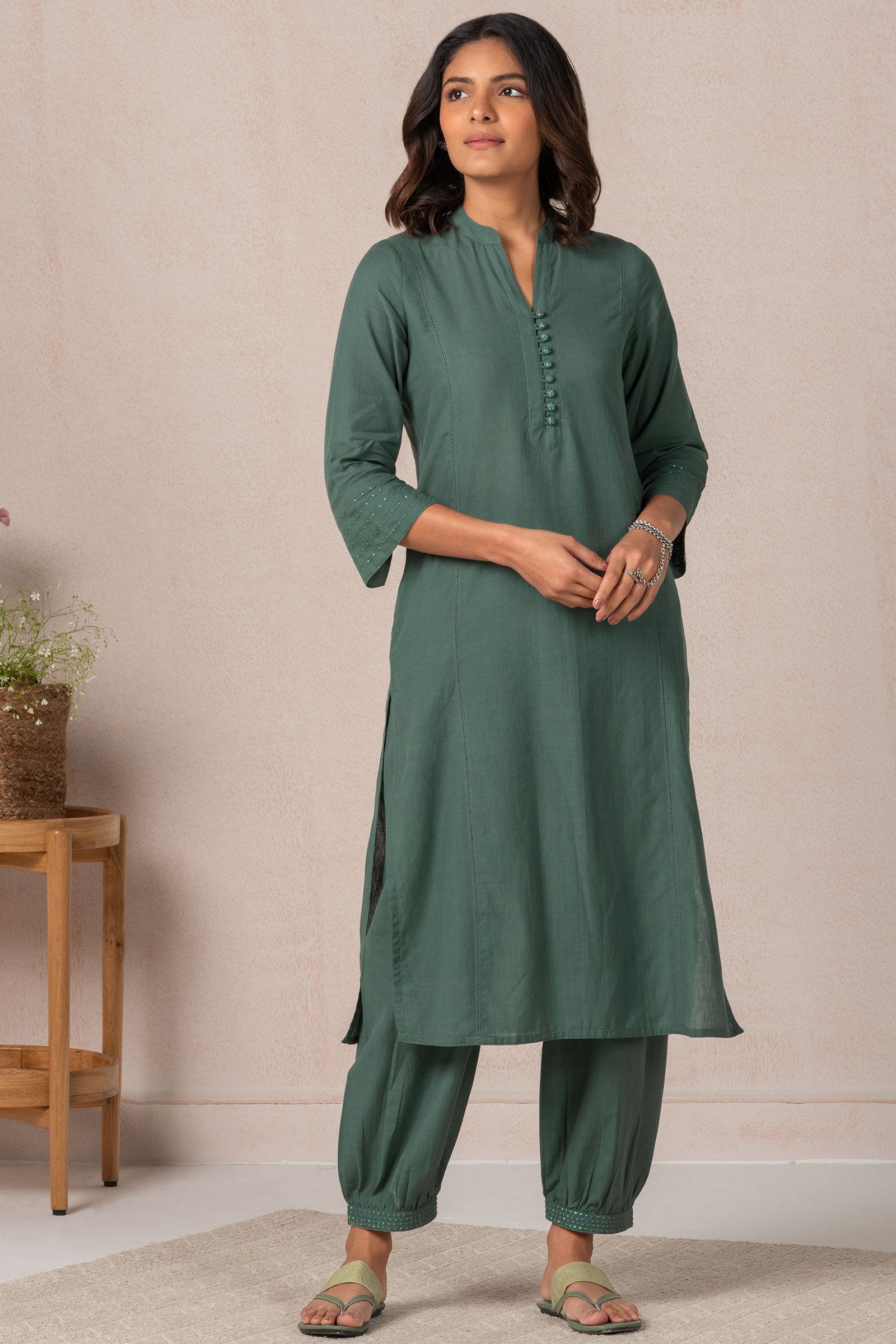 3_144_49.jpg Nasrine Gauhar Handloom Kurta - Image 1
