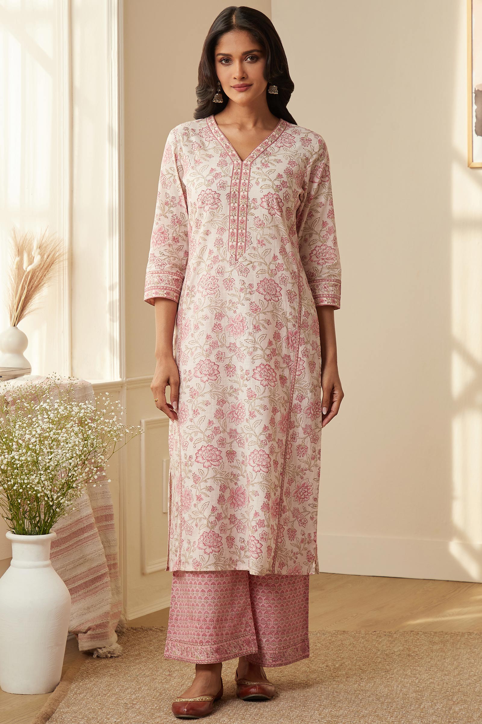 3_179_669.jpg Rosheen Maya Sanganeri Kurta - Image 1