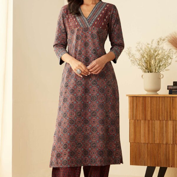 Sehra Sareen Ajrak Kurta