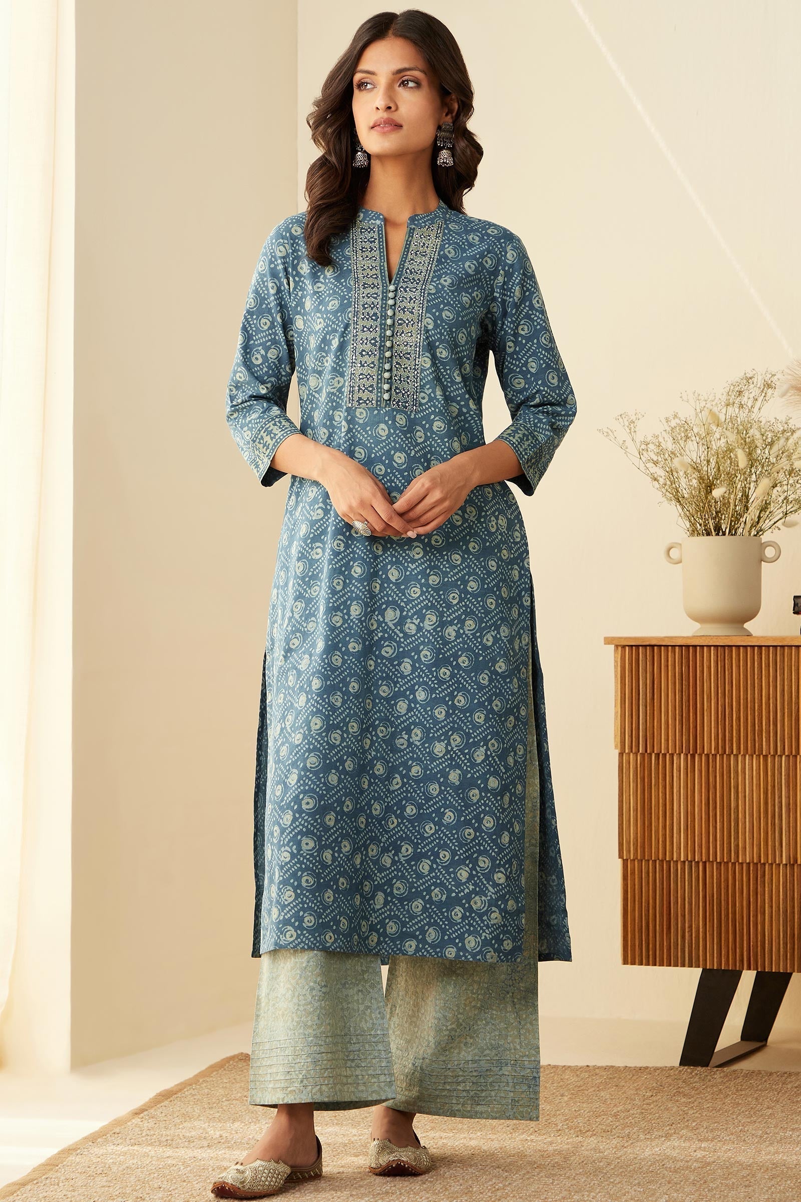 3_179_925.jpg Sehra Rabani Akola Kurta - Image 1