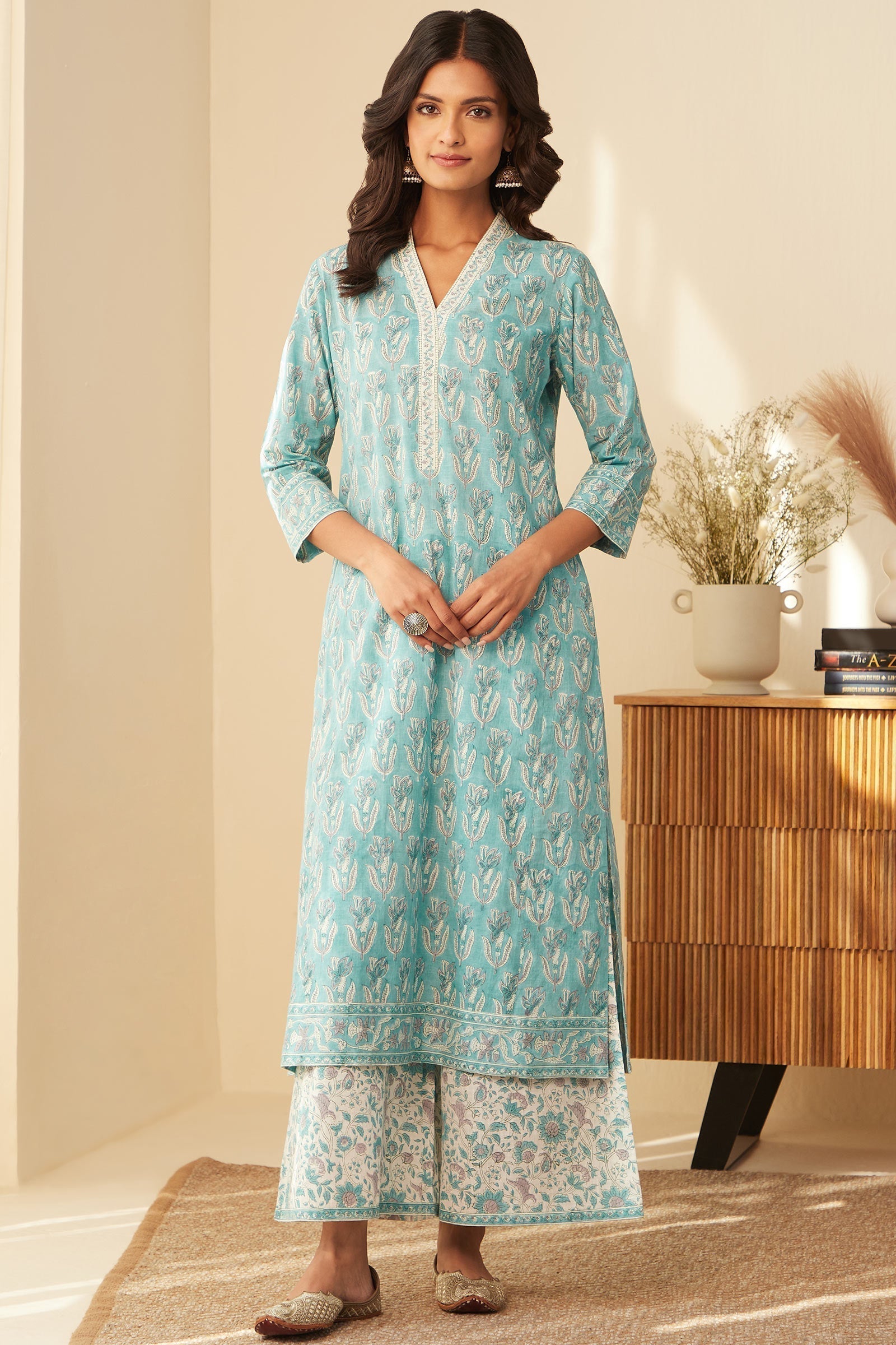 3_179_981.jpg Gauhar Mahi Kurta - Image 1