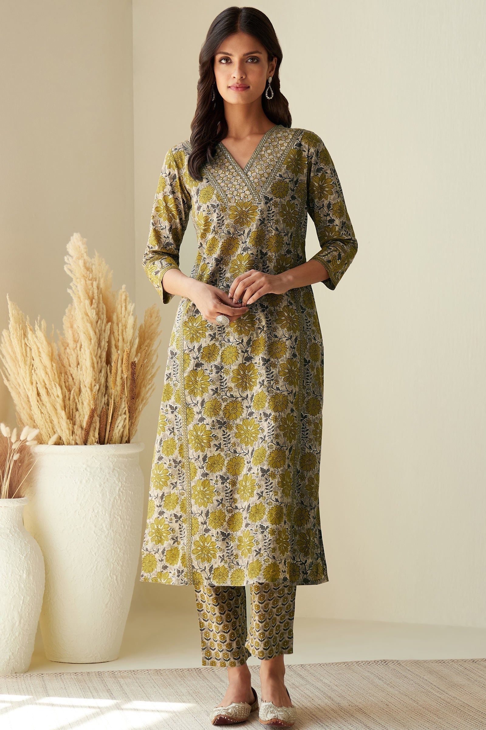3_180_128.jpg Gauhar Nadia Kurta - Image 1