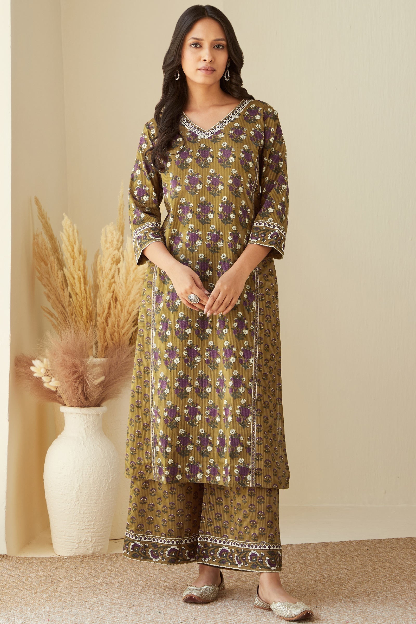 3_180_212.jpg Gauhar Laila Sanganeri Kurta - Image 1
