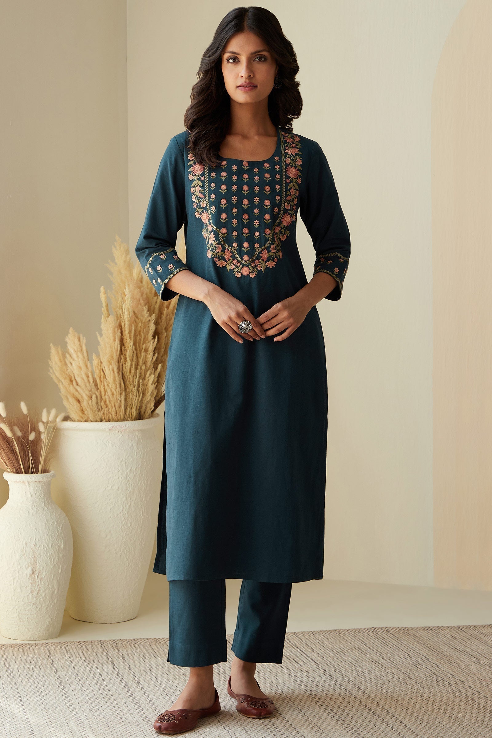 3_180_97.jpg Rosheen Tahira Kurta - Image 1