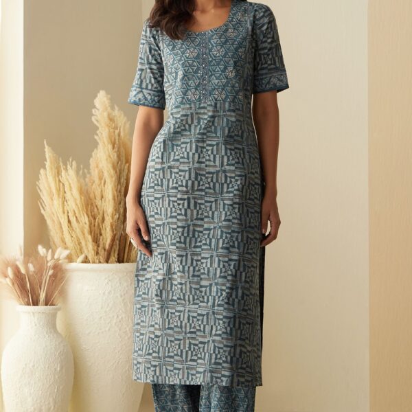 Rehnuma Zara Akola Kurta