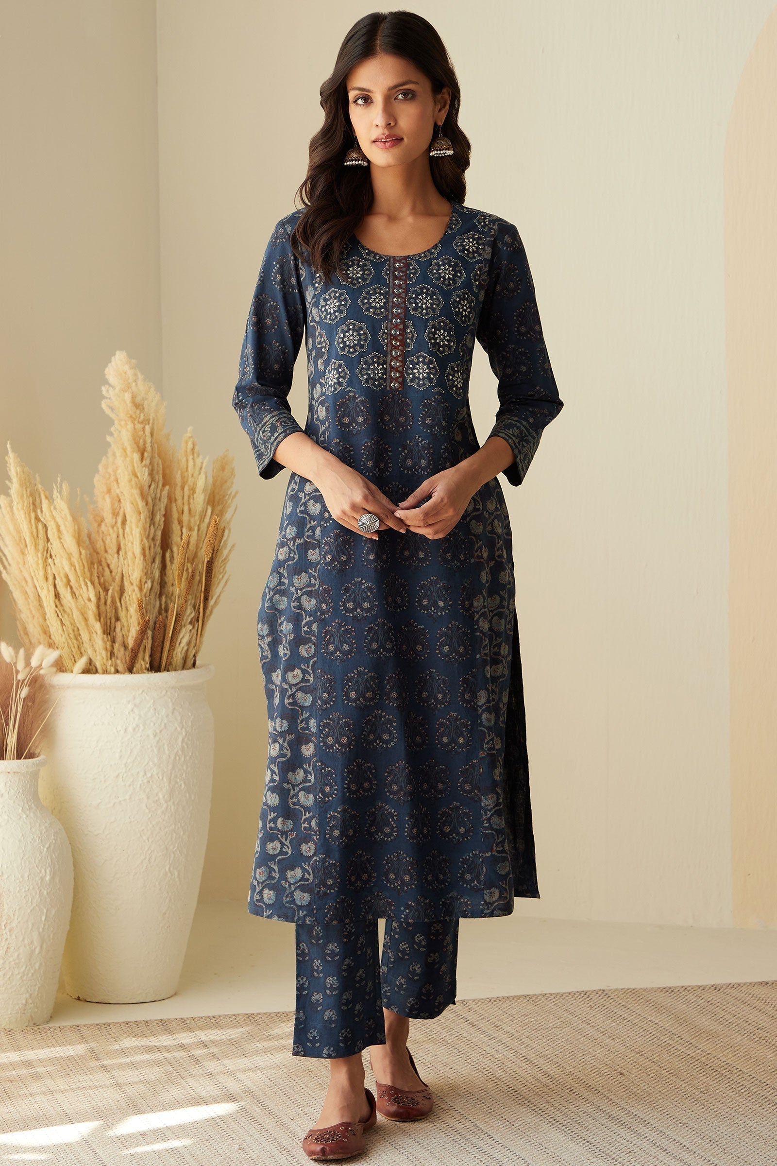 53_1_40.jpg Rehnuma Azarin Kurta - Image 1