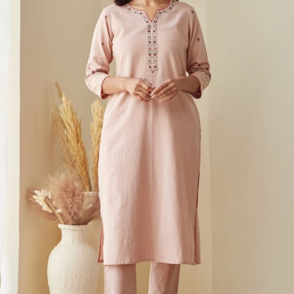 Rosheen Afreen Kurta
