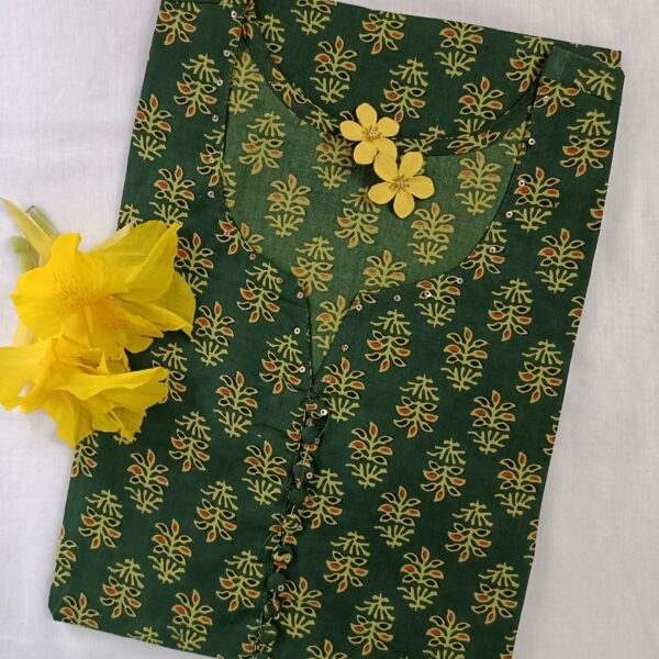 "Qurbat" Green Bagru Hand Block Printed Cotton Kurta - S