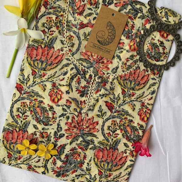 Cream-Red Jaal Hand Block Printed Cotton Kurta - Big Size