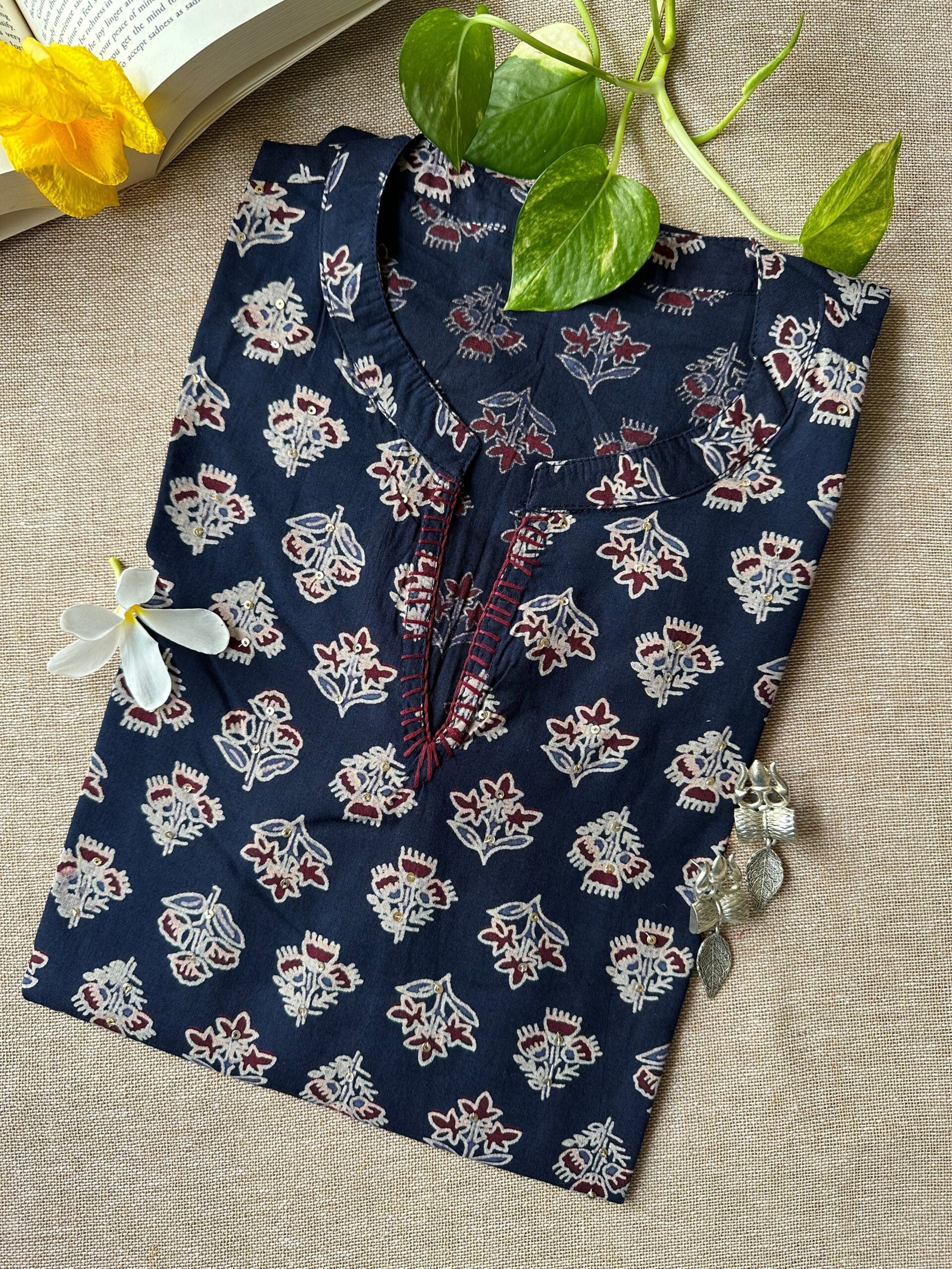 IMG_3180_d86e99ea-f01b-42d7-b72d-d3ca00bb638e-scaled-1.jpg Short Kurti "Shab" Bagru Cotton - Image 1