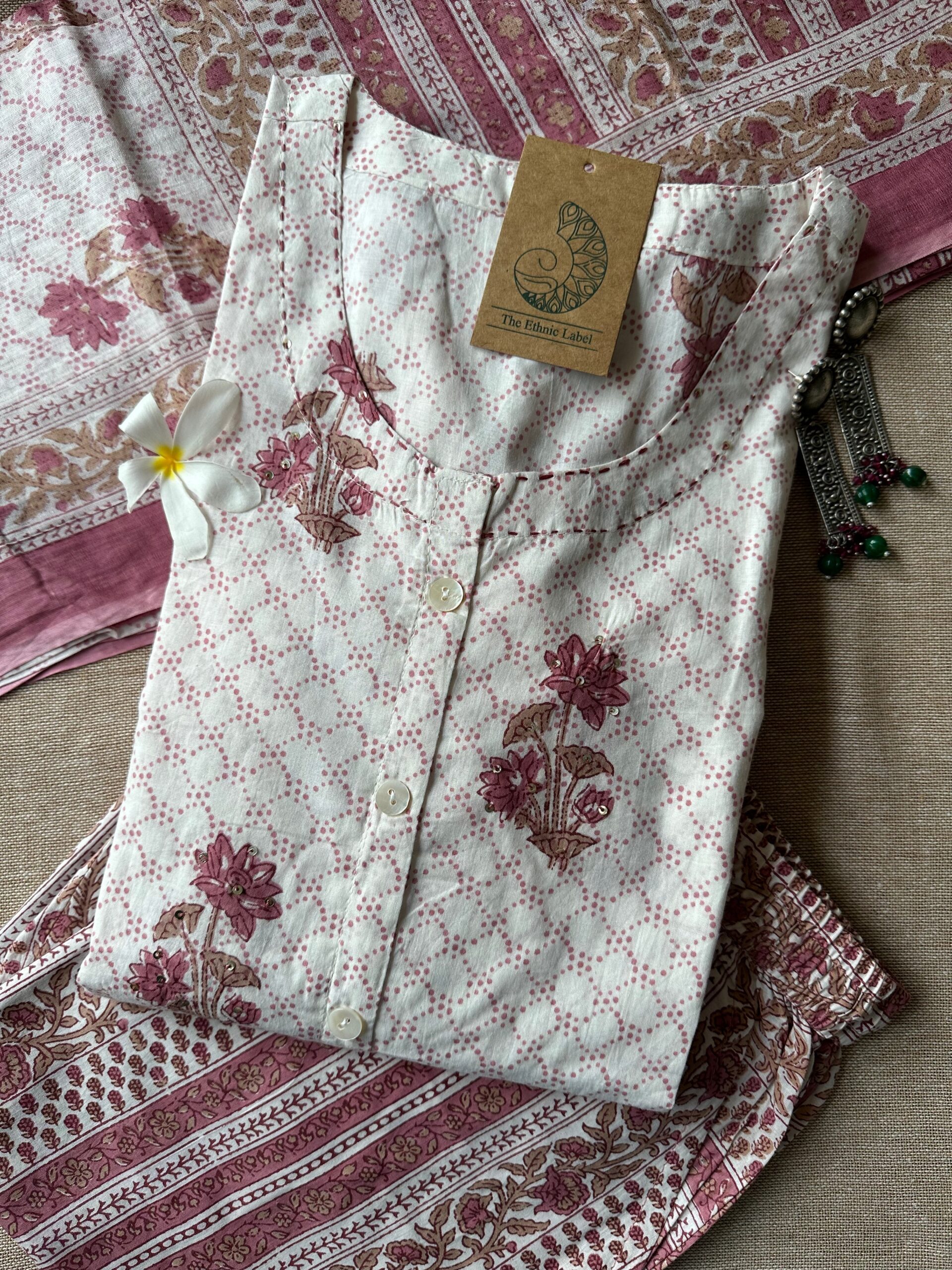 IMG_3191-scaled-1.jpg "Nazma" Cotton A line kurta set (3 pc) - Image 1