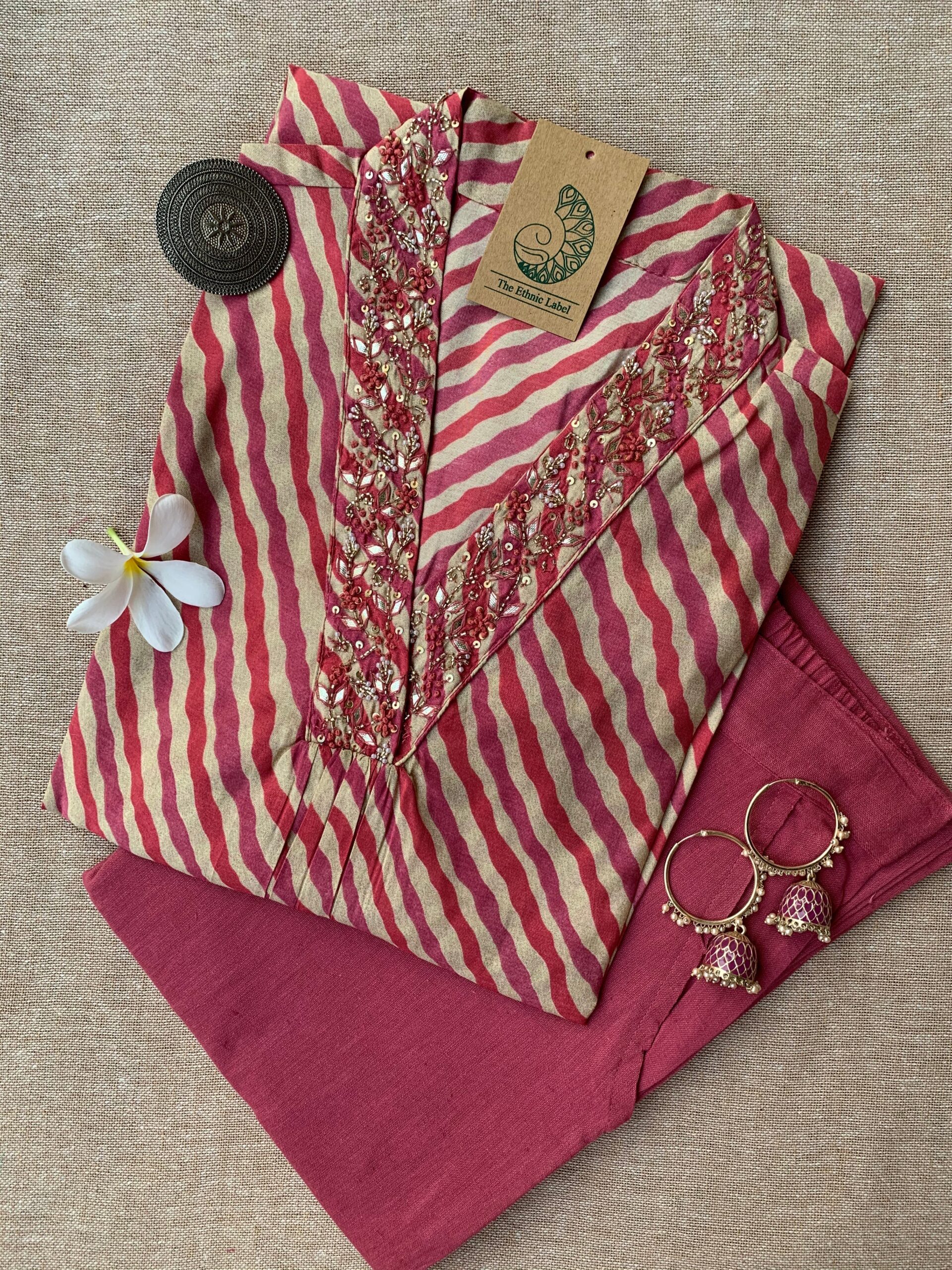 IMG_9930-scaled-1.jpg "Sandhya" Hand Embroidered Muslin Kurta Set(2pc) - Image 1